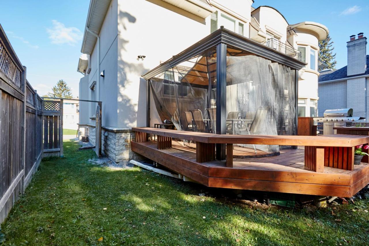 Elegant Apartment With Sauna Торонто Экстерьер фото